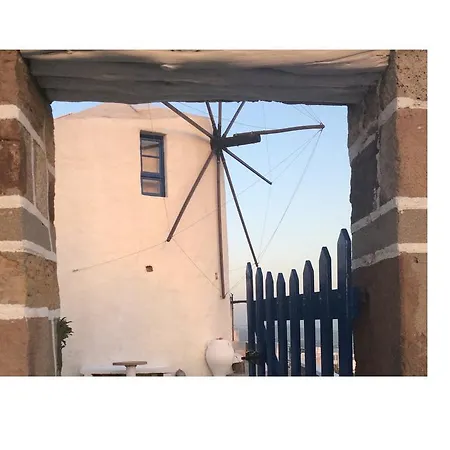 Milos Vaos Windmill Plaka (Milos)