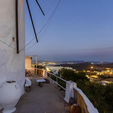 Milos Vaos Windmill * Plaka (Milos)