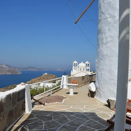 Milos Vaos Windmill * Plaka (Milos)